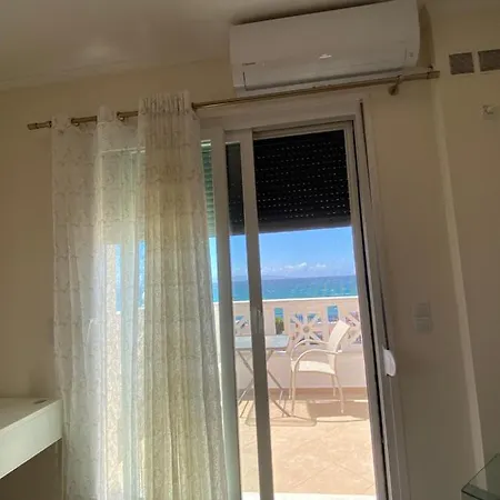 Apartament Orsalia's